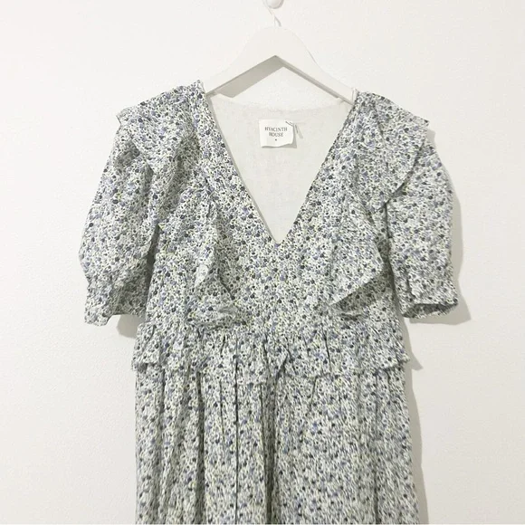 NWT Hyacinth House Tuckernuck Blue Floral Puff Sleeve Meadow Midi Dress Medium - Picture 4 of 6